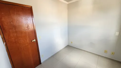 Alugar Apartamento / Cobertura em S&atilde;o Jos&eacute; do Rio Preto R$ 1.650,00 - Foto 11