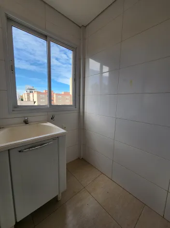 Alugar Apartamento / Padr&atilde;o em S&atilde;o Jos&eacute; do Rio Preto R$ 1.390,00 - Foto 5