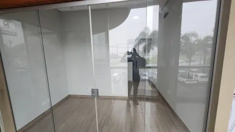 Alugar Comercial / Sala em S&atilde;o Jos&eacute; do Rio Preto R$ 2.500,00 - Foto 12
