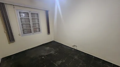 Alugar Comercial / Casa Comercial em S&atilde;o Jos&eacute; do Rio Preto R$ 750,00 - Foto 4