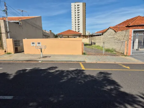 Alugar Casa / Padr&atilde;o em S&atilde;o Jos&eacute; do Rio Preto. apenas R$ 800,00