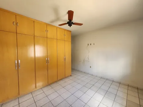 Alugar Casa / Padr&atilde;o em S&atilde;o Jos&eacute; do Rio Preto R$ 1.800,00 - Foto 3