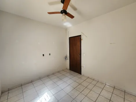 Alugar Casa / Padr&atilde;o em S&atilde;o Jos&eacute; do Rio Preto R$ 1.800,00 - Foto 6