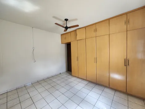 Alugar Casa / Padr&atilde;o em S&atilde;o Jos&eacute; do Rio Preto R$ 1.800,00 - Foto 9