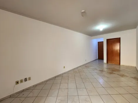 Alugar Apartamento / Padr&atilde;o em S&atilde;o Jos&eacute; do Rio Preto R$ 1.600,00 - Foto 2