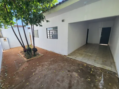 Alugar Casa / Padr&atilde;o em S&atilde;o Jos&eacute; do Rio Preto. apenas R$ 850,00