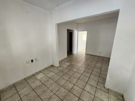 Alugar Casa / Padr&atilde;o em S&atilde;o Jos&eacute; do Rio Preto R$ 850,00 - Foto 2