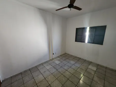 Alugar Casa / Padr&atilde;o em S&atilde;o Jos&eacute; do Rio Preto R$ 850,00 - Foto 5