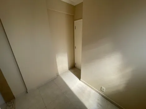 Alugar Apartamento / Padr&atilde;o em S&atilde;o Jos&eacute; do Rio Preto R$ 1.500,00 - Foto 12