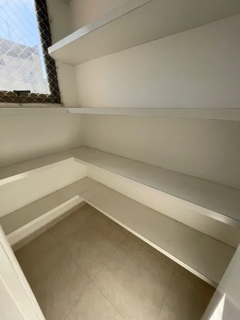 Alugar Apartamento / Padr&atilde;o em S&atilde;o Jos&eacute; do Rio Preto R$ 1.500,00 - Foto 14
