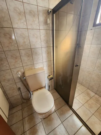 Alugar Apartamento / Padr&atilde;o em S&atilde;o Jos&eacute; do Rio Preto R$ 1.000,00 - Foto 13