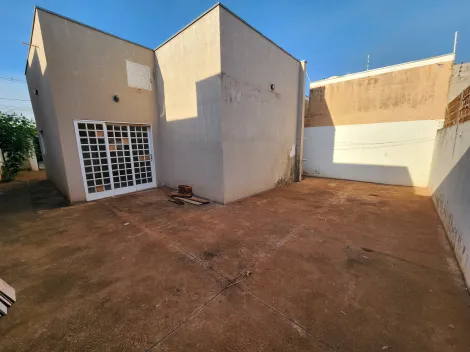 Alugar Casa / Padr&atilde;o em S&atilde;o Jos&eacute; do Rio Preto R$ 980,00 - Foto 15