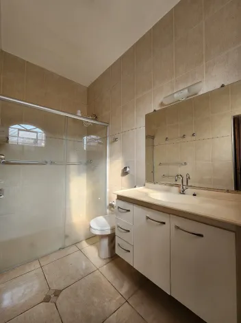 Alugar Casa / Padr&atilde;o em S&atilde;o Jos&eacute; do Rio Preto R$ 2.600,00 - Foto 10