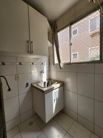 Alugar Apartamento / Padr&atilde;o em S&atilde;o Jos&eacute; do Rio Preto R$ 1.200,00 - Foto 4