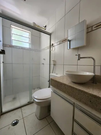 Alugar Apartamento / Padr&atilde;o em S&atilde;o Jos&eacute; do Rio Preto R$ 1.200,00 - Foto 7