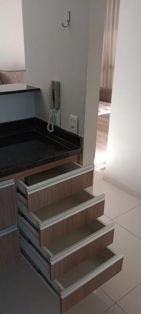 Alugar Apartamento / Padr&atilde;o em S&atilde;o Jos&eacute; do Rio Preto R$ 1.500,00 - Foto 19