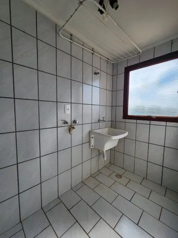 Comprar Apartamento / Padr&atilde;o em S&atilde;o Jos&eacute; do Rio Preto R$ 165.000,00 - Foto 4