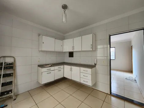 Alugar Apartamento / Padr&atilde;o em S&atilde;o Jos&eacute; do Rio Preto R$ 850,00 - Foto 3