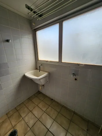 Alugar Apartamento / Padr&atilde;o em S&atilde;o Jos&eacute; do Rio Preto R$ 800,00 - Foto 11