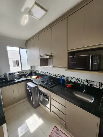 Alugar Apartamento / Padr&atilde;o em S&atilde;o Jos&eacute; do Rio Preto R$ 1.400,00 - Foto 3