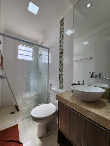 Alugar Apartamento / Padr&atilde;o em S&atilde;o Jos&eacute; do Rio Preto R$ 1.400,00 - Foto 7