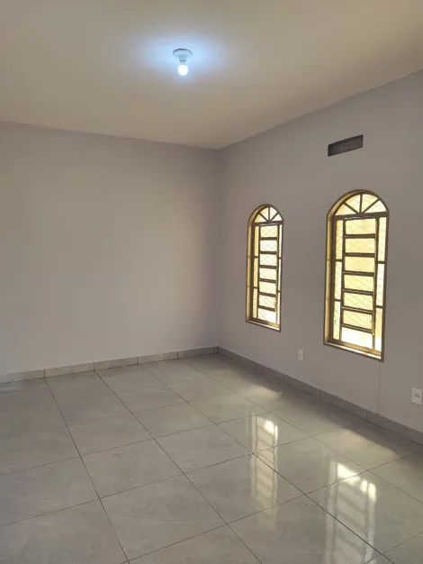 Alugar Casa / Padr&atilde;o em S&atilde;o Jos&eacute; do Rio Preto R$ 2.500,00 - Foto 4