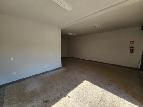 Alugar Comercial / Sal&atilde;o em S&atilde;o Jos&eacute; do Rio Preto. apenas R$ 1.650,00