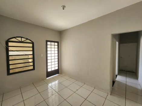 Alugar Casa / Padr&atilde;o em S&atilde;o Jos&eacute; do Rio Preto R$ 950,00 - Foto 2