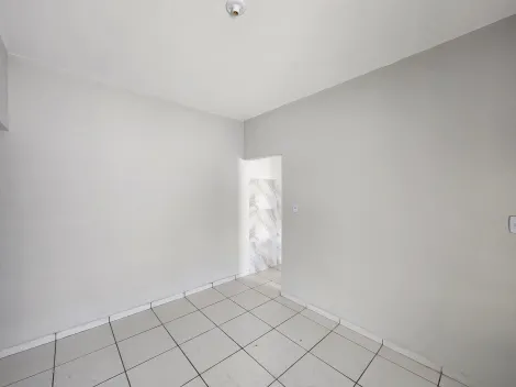 Alugar Casa / Padr&atilde;o em S&atilde;o Jos&eacute; do Rio Preto R$ 950,00 - Foto 3
