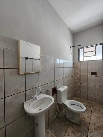 Alugar Casa / Padr&atilde;o em S&atilde;o Jos&eacute; do Rio Preto R$ 950,00 - Foto 8