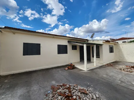 Alugar Casa / Padr&atilde;o em S&atilde;o Jos&eacute; do Rio Preto. apenas R$ 950,00