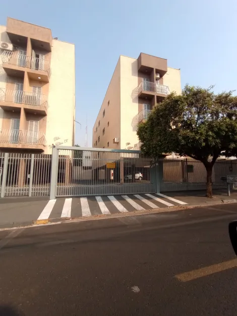 Alugar Apartamento / Padr&atilde;o em S&atilde;o Jos&eacute; do Rio Preto R$ 870,00 - Foto 17