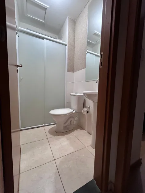Comprar Apartamento / Padr&atilde;o em S&atilde;o Jos&eacute; do Rio Preto R$ 220.000,00 - Foto 14