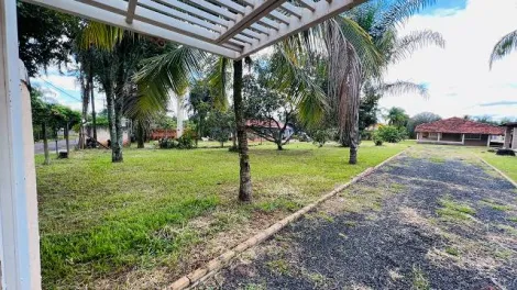 Casa / Condom&iacute;nio em Guapia&ccedil;u 