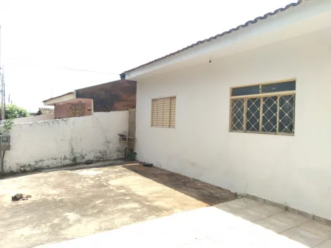 Alugar Casa / Padr&atilde;o em S&atilde;o Jos&eacute; do Rio Preto. apenas R$ 800,00