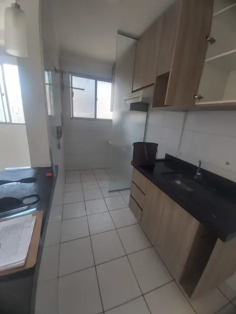 Alugar Apartamento / Padr&atilde;o em S&atilde;o Jos&eacute; do Rio Preto R$ 884,90 - Foto 2