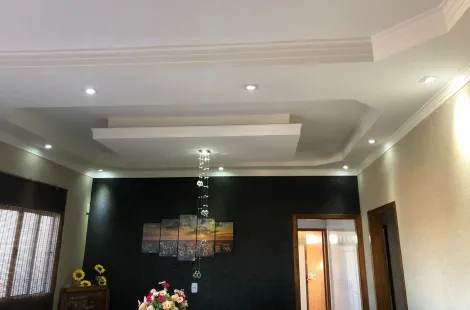 Alugar Casa / Sobrado em Guapia&ccedil;u R$ 1.700,00 - Foto 2