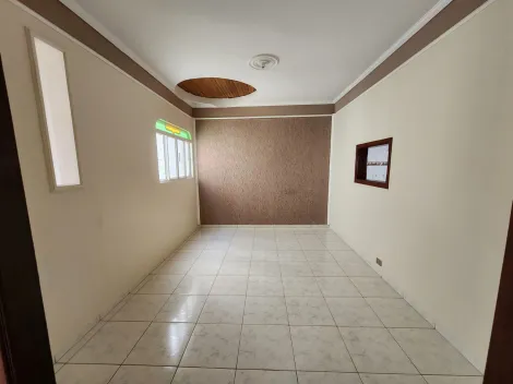 Alugar Casa / Padr&atilde;o em S&atilde;o Jos&eacute; do Rio Preto R$ 1.800,00 - Foto 4