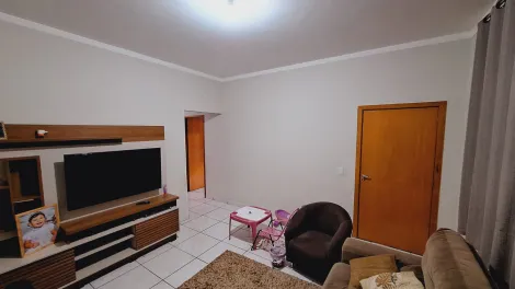 Alugar Casa / Padr&atilde;o em Mirassol. apenas R$ 280.000,00