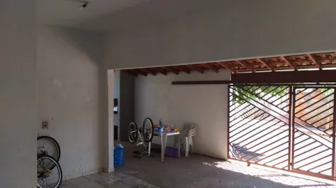 Alugar Casa / Padr&atilde;o em S&atilde;o Jos&eacute; do Rio Preto. apenas R$ 200.000,00