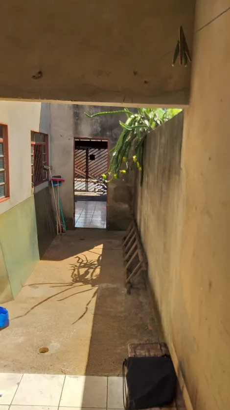 Comprar Casa / Padr&atilde;o em S&atilde;o Jos&eacute; do Rio Preto R$ 200.000,00 - Foto 3