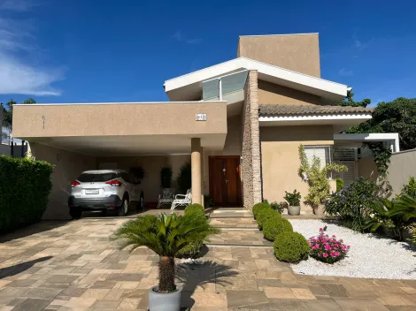 Alugar Casa / Condom&iacute;nio em S&atilde;o Jos&eacute; do Rio Preto. apenas R$ 1.300.000,00