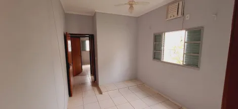 Alugar Casa / Padr&atilde;o em S&atilde;o Jos&eacute; do Rio Preto R$ 2.500,00 - Foto 2