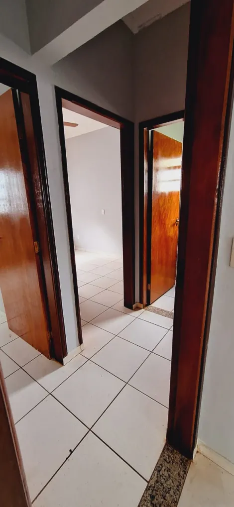 Alugar Casa / Padr&atilde;o em S&atilde;o Jos&eacute; do Rio Preto R$ 2.500,00 - Foto 9