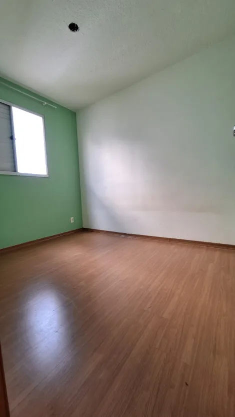 Alugar Apartamento / Padr&atilde;o em S&atilde;o Jos&eacute; do Rio Preto R$ 700,00 - Foto 7