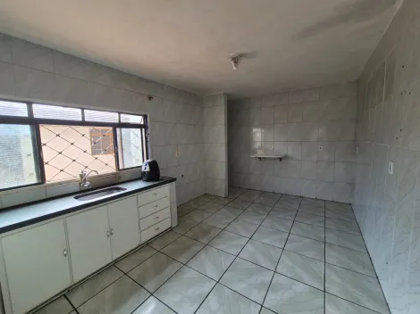 Alugar Casa / Padr&atilde;o em S&atilde;o Jos&eacute; do Rio Preto R$ 1.390,00 - Foto 4