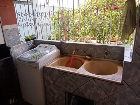Alugar Casa / Padr&atilde;o em S&atilde;o Jos&eacute; do Rio Preto R$ 1.900,00 - Foto 4