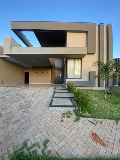 Alugar Casa / Condom&iacute;nio em S&atilde;o Jos&eacute; do Rio Preto. apenas R$ 1.500.000,00