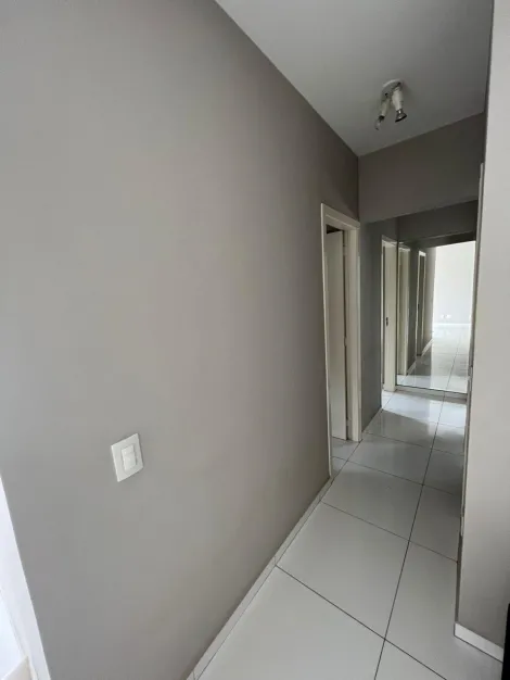 Alugar Apartamento / Padr&atilde;o em S&atilde;o Jos&eacute; do Rio Preto R$ 2.500,00 - Foto 9