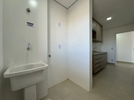 Alugar Apartamento / Padr&atilde;o em S&atilde;o Jos&eacute; do Rio Preto R$ 2.800,00 - Foto 6